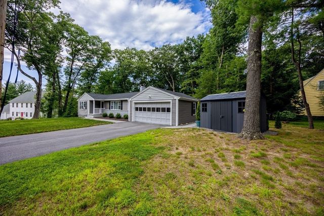 30 Sawyer Ln, Holden, MA 01520