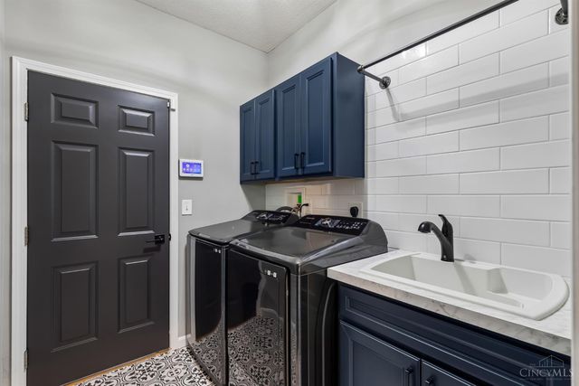 5228 Peterborough Drive, Green Twp, OH 45002