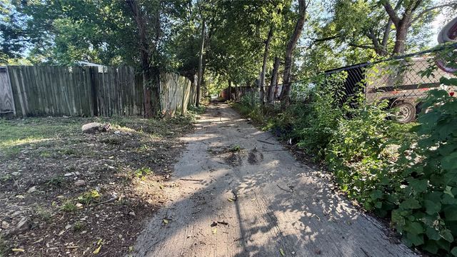 5229 Garland Avenue, Dallas, TX 75223