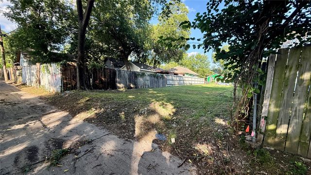 5229 Garland Avenue, Dallas, TX 75223