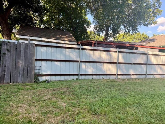 5229 Garland Avenue, Dallas, TX 75223