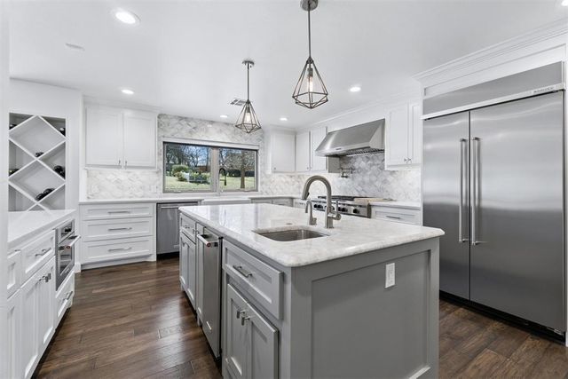 807 Willment Place, Edmond, OK 73034