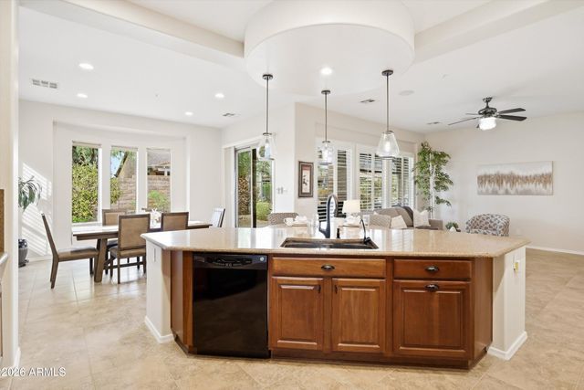 13088 W DESERT VISTA Trail, Peoria, AZ 85383