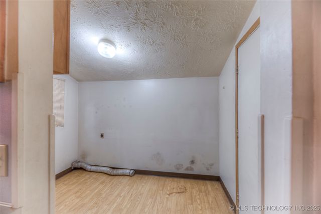 514 N Weenonah Avenue W, Claremore, OK 74017