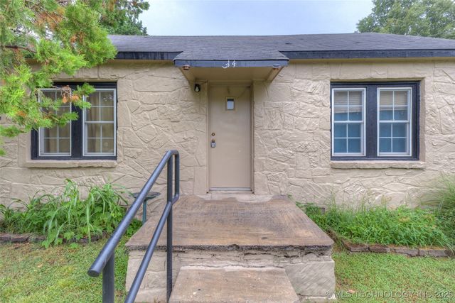 514 N Weenonah Avenue W, Claremore, OK 74017