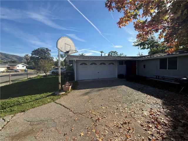 1126 E Ada, Glendora, CA 91741