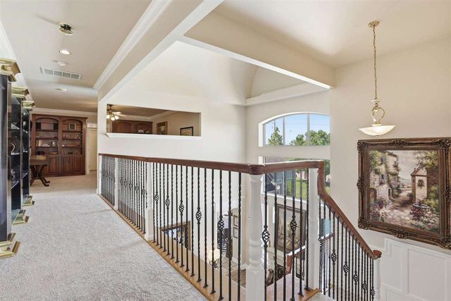 6711 NW Oak Dale Dr, Lawton, OK 73505