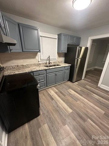 1004 E 8th Avenue, Gastonia, NC 28054