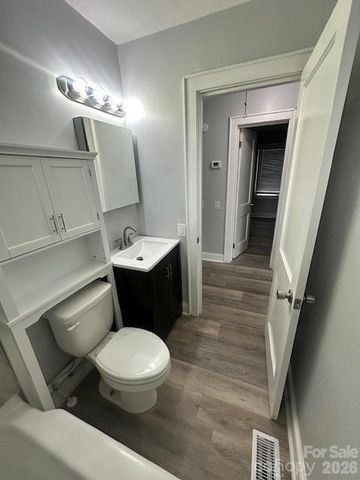 1004 E 8th Avenue, Gastonia, NC 28054