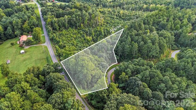 1207 Lake Vista Drive NE, Valdese, NC 28690