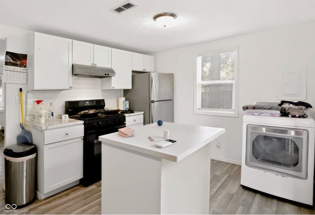 3026 S Lyons Avenue, Indianapolis, IN 46241