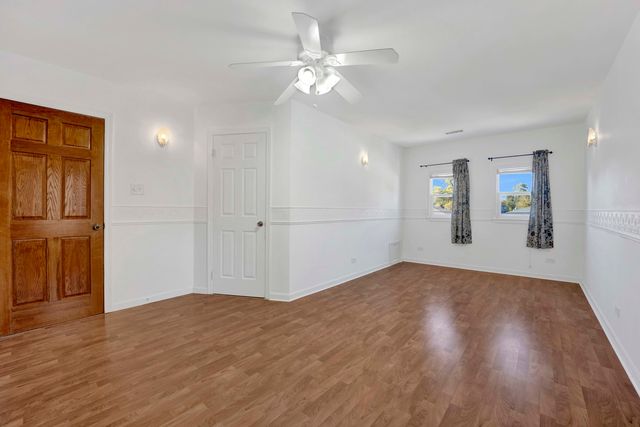 9304 S Utica Avenue, Evergreen Park, IL 60805