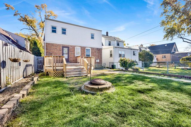 9304 S Utica Avenue, Evergreen Park, IL 60805