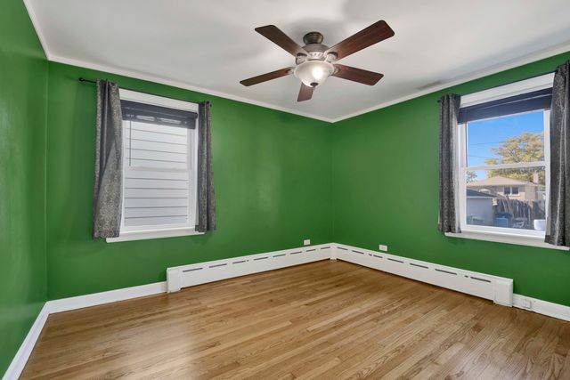 9304 S Utica Avenue, Evergreen Park, IL 60805