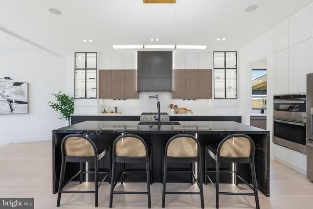 6931 OAK RIDGE RD, Falls Church, VA 22042