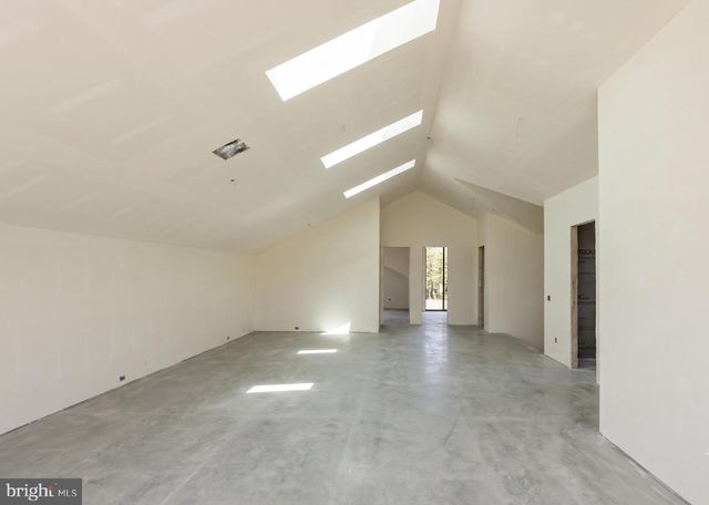6931 OAK RIDGE RD, Falls Church, VA 22042