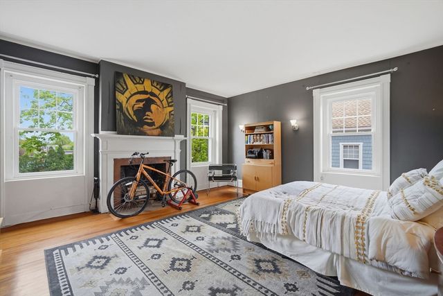 48 Madison Ave, Springfield, MA 01105