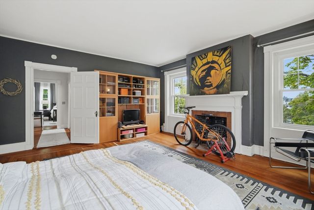 48 Madison Ave, Springfield, MA 01105