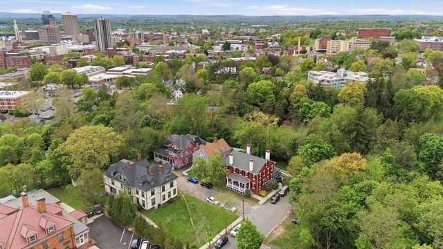 48 Madison Ave, Springfield, MA 01105
