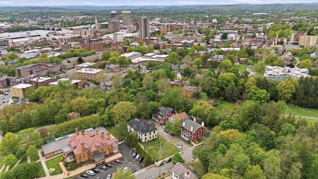 48 Madison Ave, Springfield, MA 01105