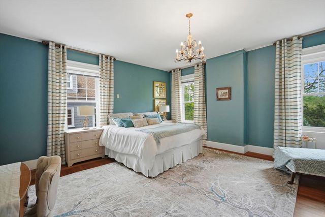 48 Madison Ave, Springfield, MA 01105