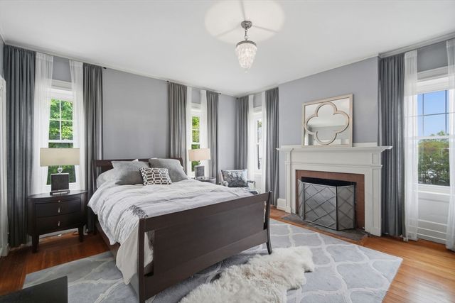 48 Madison Ave, Springfield, MA 01105