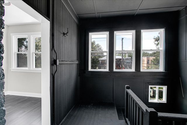 7026 S Eberhart Avenue, Chicago, IL 60637