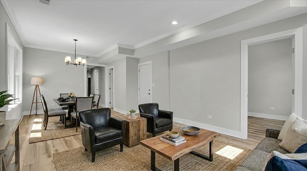 7026 S Eberhart Avenue, Chicago, IL 60637 — photo 4