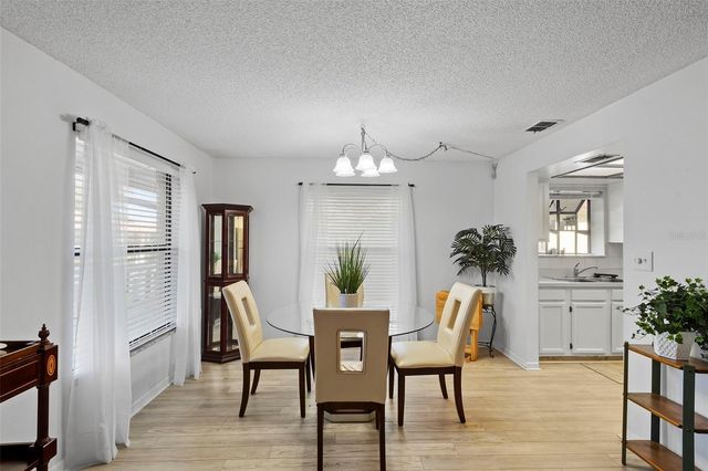 2408 HAMMOCK PINE BOULEVARD 2408, Clearwater, FL 33761