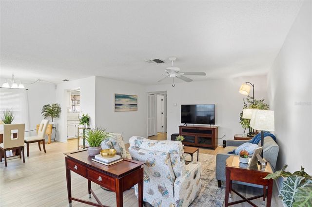 2408 HAMMOCK PINE BOULEVARD 2408, Clearwater, FL 33761