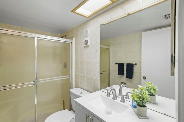 2408 HAMMOCK PINE BOULEVARD 2408, Clearwater, FL 33761