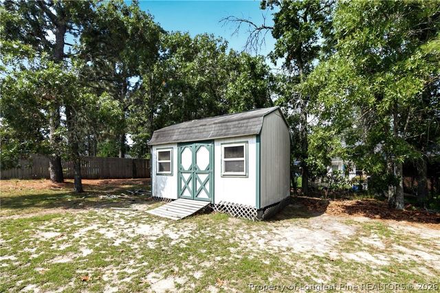 8229 Foxtrail Drive, Fayetteville, NC 28311