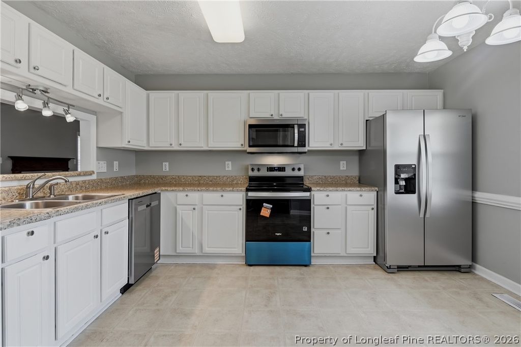 8229 Foxtrail Drive, Fayetteville, NC 28311 — photo 16