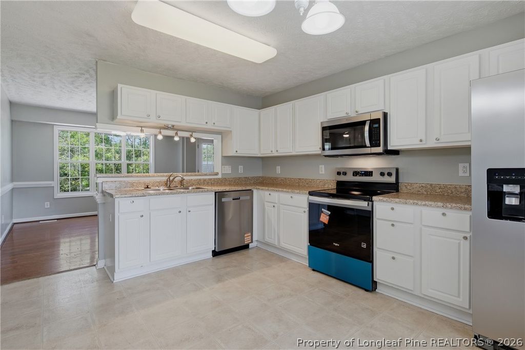 8229 Foxtrail Drive, Fayetteville, NC 28311 — photo 17