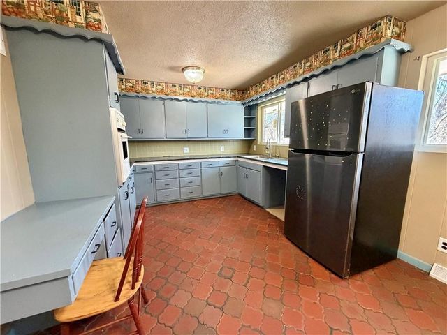 2125 N 88 Street, Kansas City, KS 66109