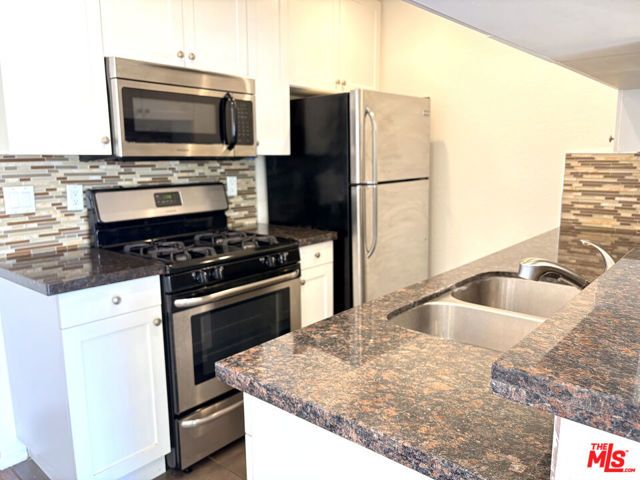 8515 Alcott Street 101, Los Angeles, CA 90035