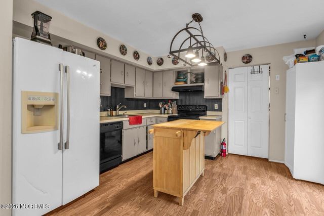 462 Champlain Street, Toms River, NJ 08757