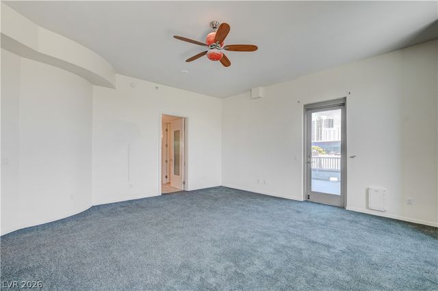 360 East Desert Inn Road 402, Las Vegas, NV 89109