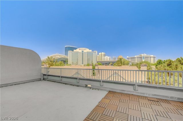 360 East Desert Inn Road 402, Las Vegas, NV 89109