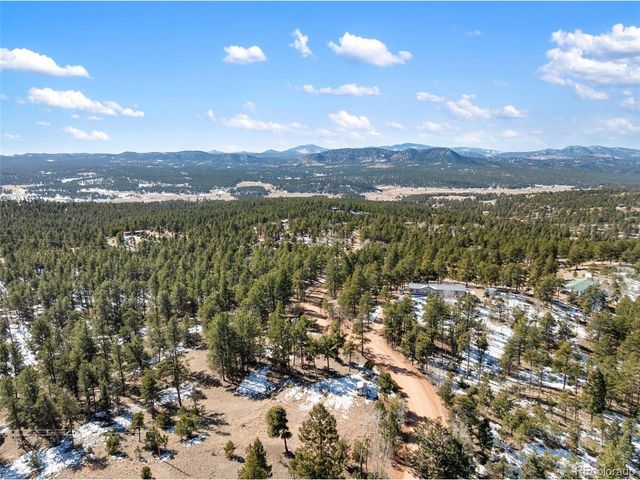 530 Columbine Rd, Florissant, CO 80816