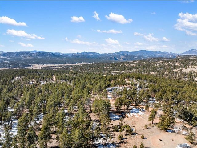 530 Columbine Rd, Florissant, CO 80816