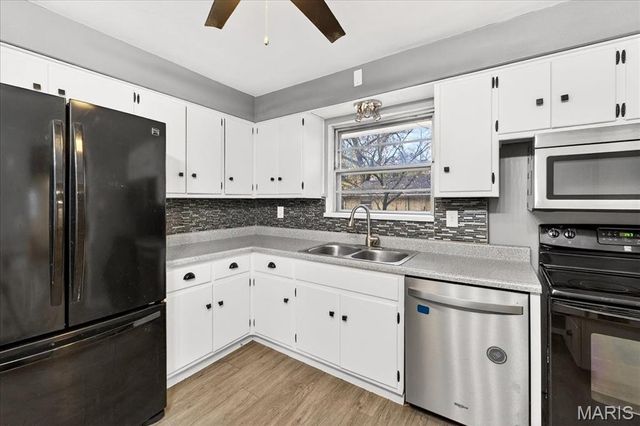 7000 Gary Drive, Belleville, IL 62223