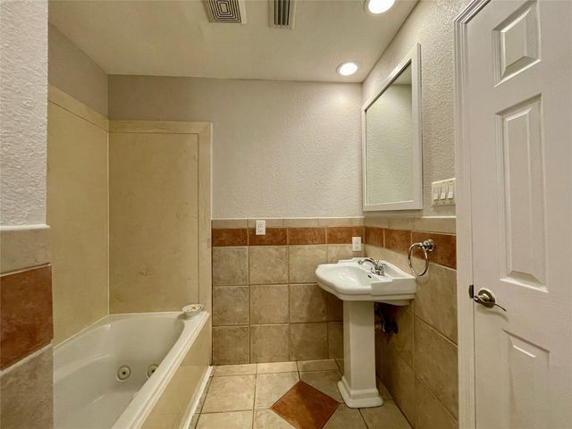 16803 Castle Fraser Dr Drive, Houston, TX 77084