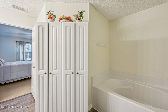 3650 MEADOWGREEN Lane, Middleburg, FL 32068