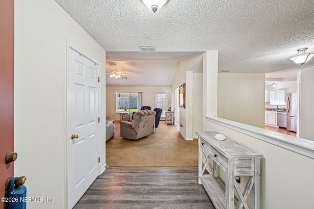 3650 MEADOWGREEN Lane, Middleburg, FL 32068