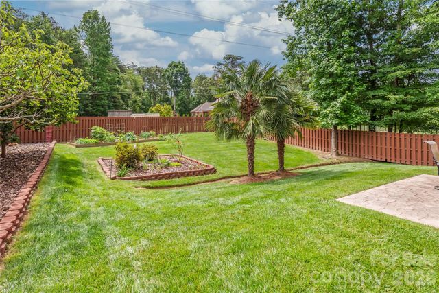4606 Pebble Run Drive, Matthews, NC 28105