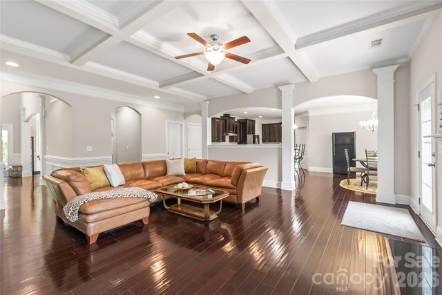 4606 Pebble Run Drive, Matthews, NC 28105