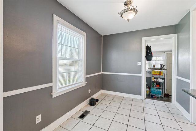 2009 NW 40th Street, Oklahoma City, OK 73118