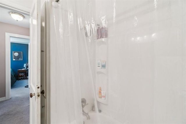 2009 NW 40th Street, Oklahoma City, OK 73118