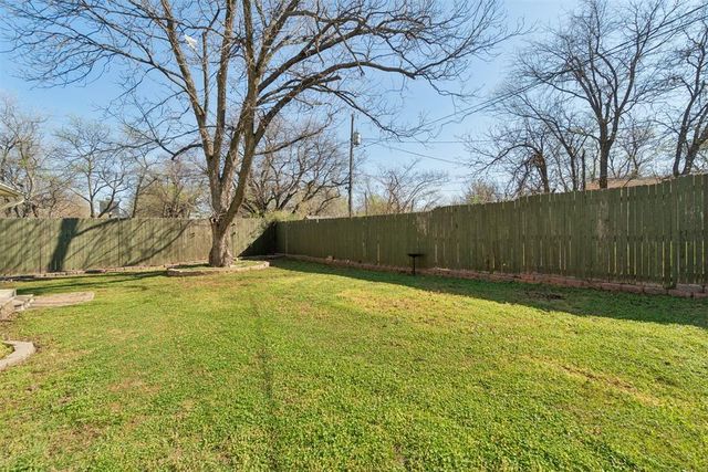 2009 NW 40th Street, Oklahoma City, OK 73118